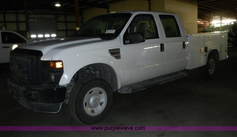 A3934.JPG - 2008 Ford F250 Super Duty XL service truck , 313,660 miles on odometer , Powerstroke 6 4L V8 OHV 32V...