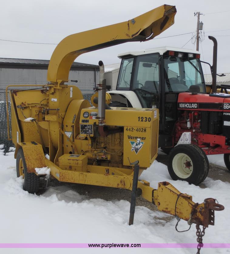 1997 Vermeer BC1230 wood chipper | no-reserve auction on Thursday