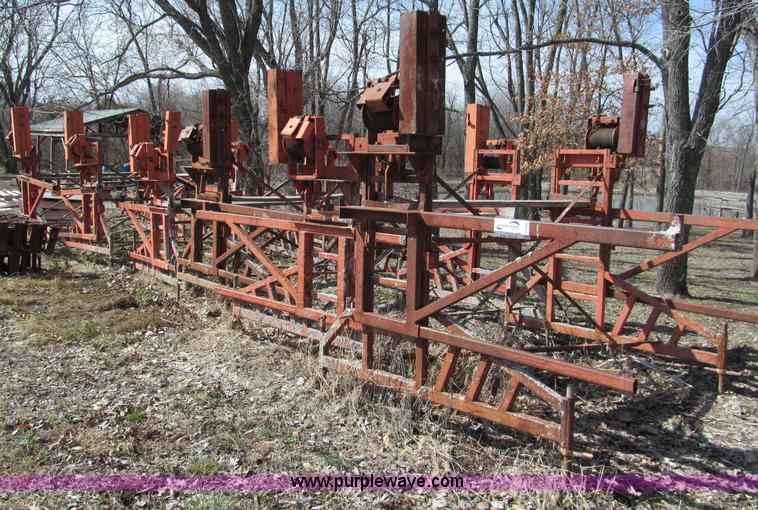 EZ crank up scaffolding | no-reserve auction on Thursday, April 11, 2013