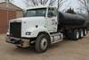 2000 Freightliner semi truck 611,666 miles on odometer Detroit Diesel 60 11 1L L6 diesel engine 13 s...