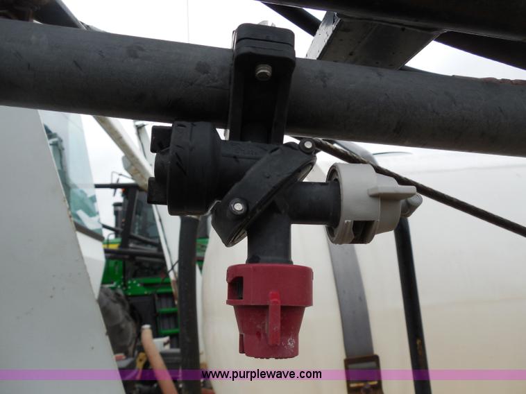 image for item A5145 Willmar 745 Air Ride self-propelled sprayer