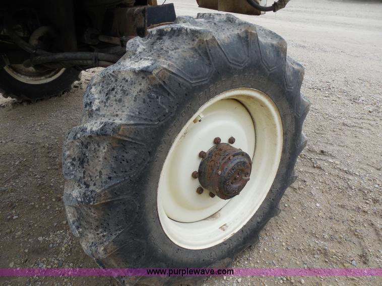 image for item A5145 Willmar 745 Air Ride self-propelled sprayer