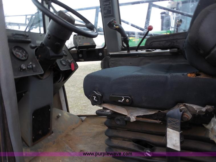 image for item A5145 Willmar 745 Air Ride self-propelled sprayer