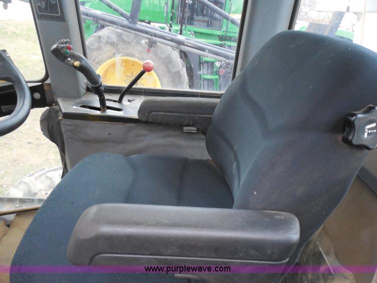 image for item A5145 Willmar 745 Air Ride self-propelled sprayer