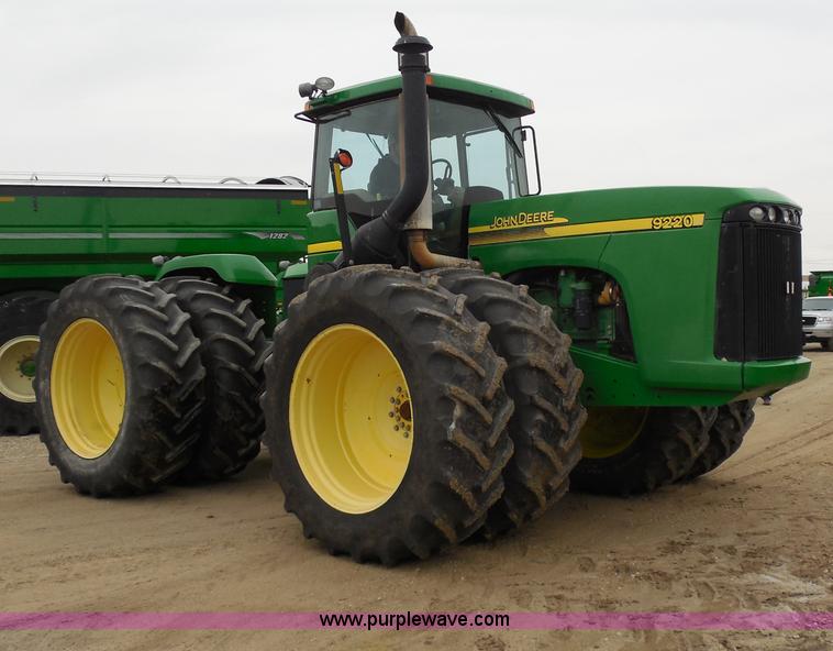 image for item A5146 2003 John Deere 9220 4WD tractor
