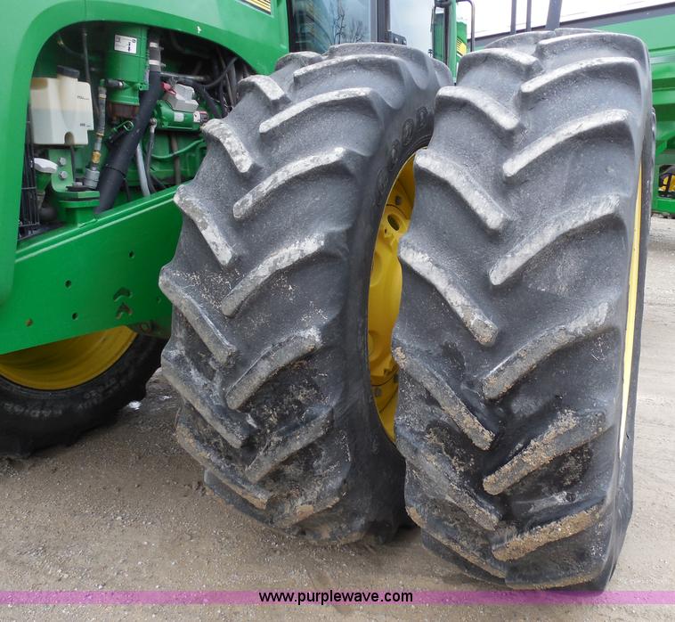 image for item A5146 2003 John Deere 9220 4WD tractor