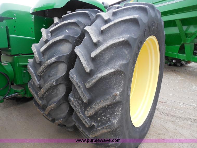 image for item A5146 2003 John Deere 9220 4WD tractor