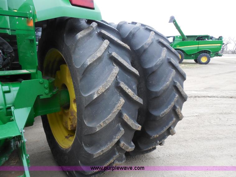 image for item A5146 2003 John Deere 9220 4WD tractor