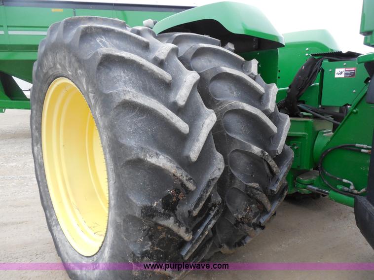 image for item A5146 2003 John Deere 9220 4WD tractor