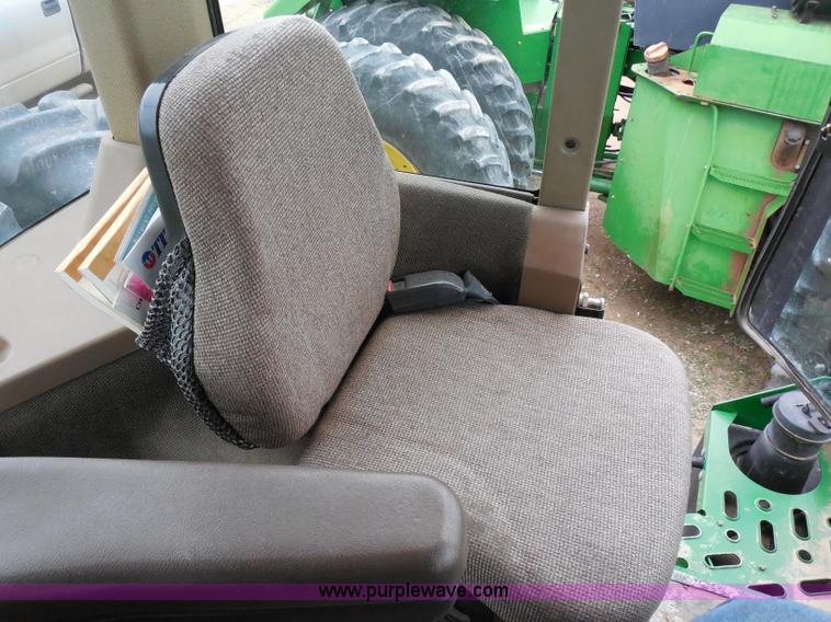 image for item A5146 2003 John Deere 9220 4WD tractor