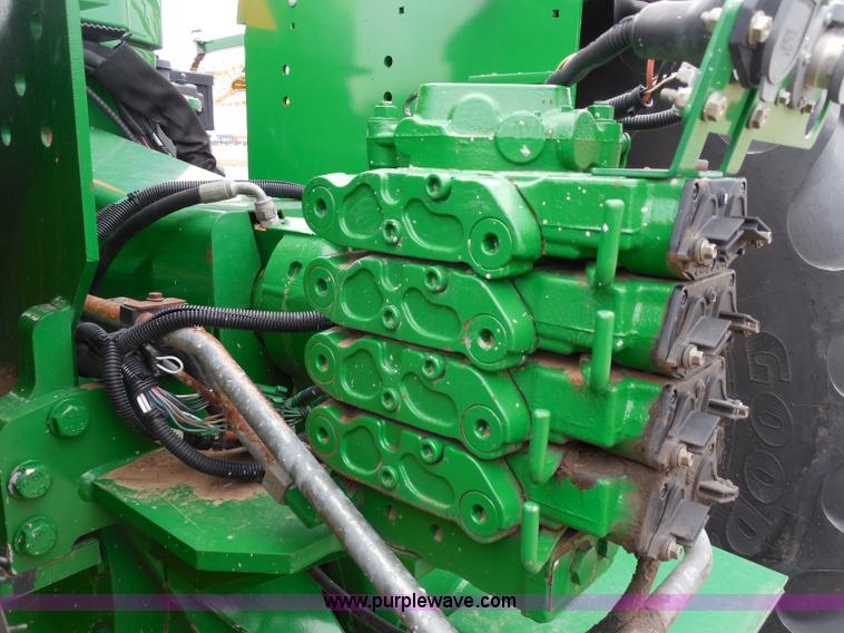 image for item A5146 2003 John Deere 9220 4WD tractor