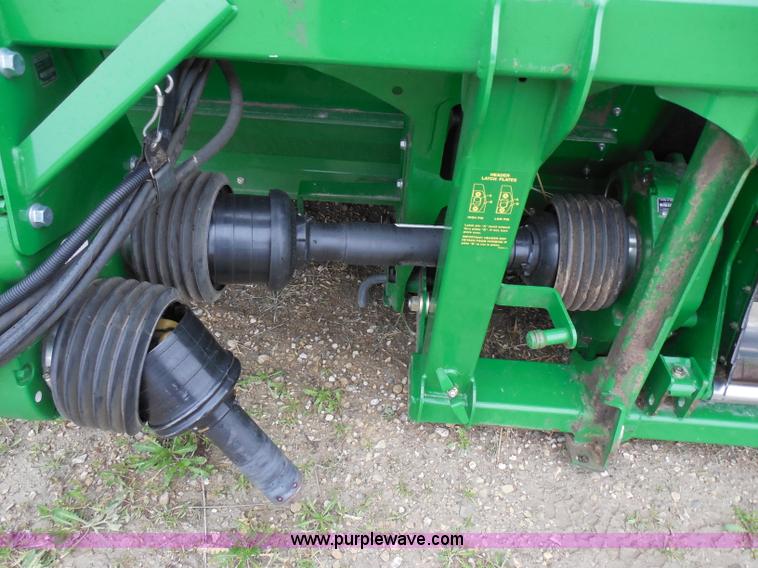 image for item A5147 2011 John Deere 640D HydraFloat draper header