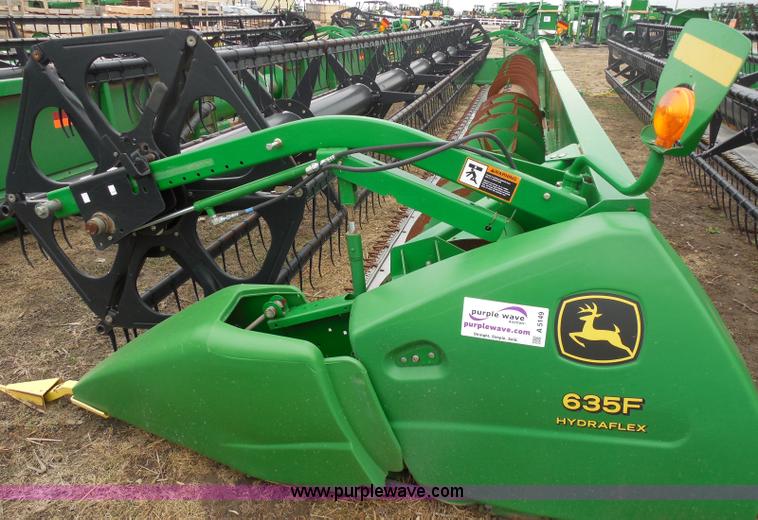 image for item A5149 2007 John Deere 635F HydraFlex platform header