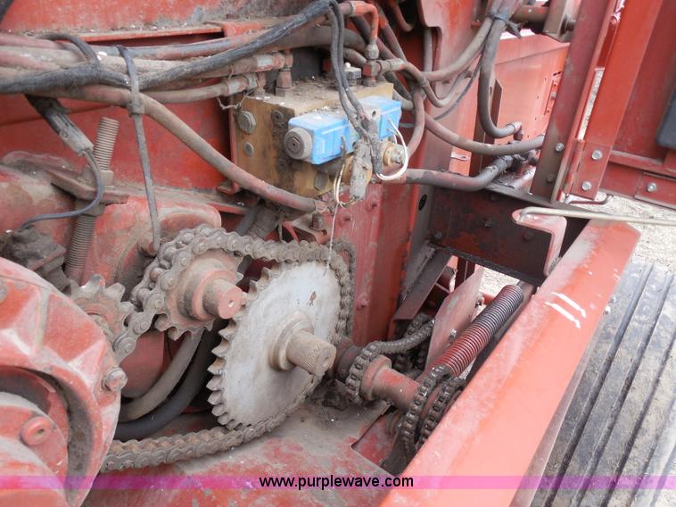 image for item A5152 2000 Hesston 856A round baler