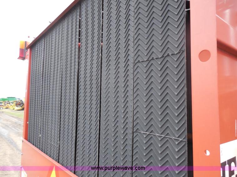 image for item A5152 2000 Hesston 856A round baler