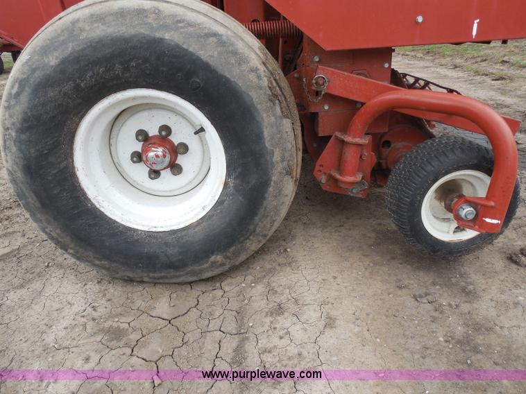 image for item A5152 2000 Hesston 856A round baler