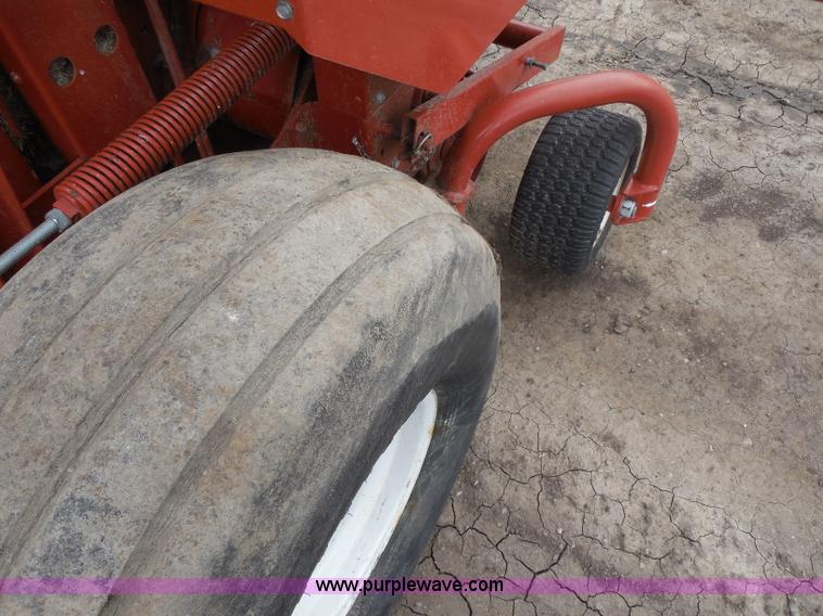 image for item A5152 2000 Hesston 856A round baler