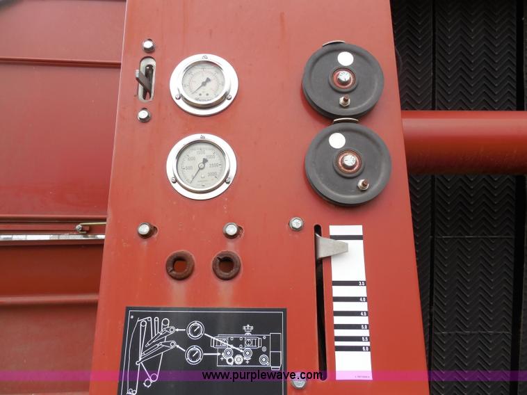 image for item A5152 2000 Hesston 856A round baler