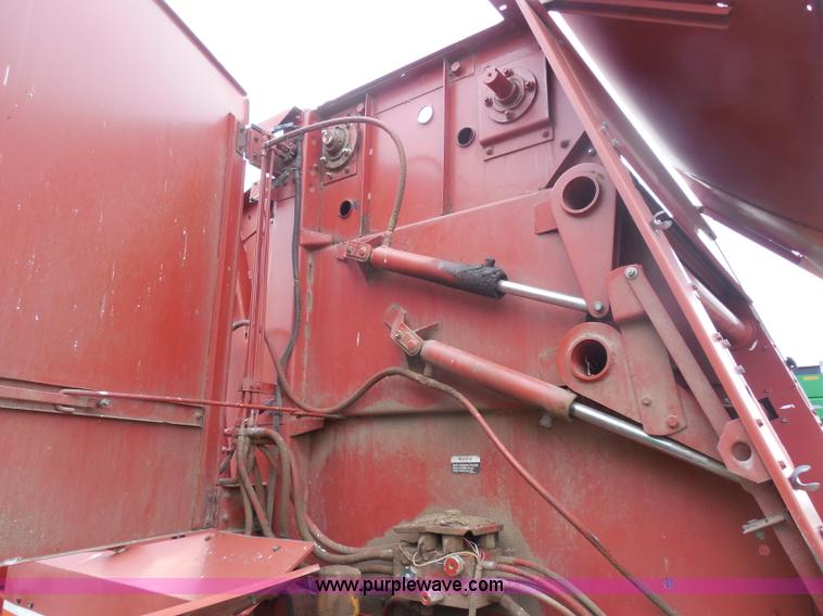 image for item A5153 1993 Hesston 565A round baler