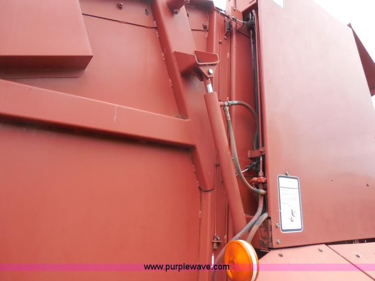 image for item A5153 1993 Hesston 565A round baler