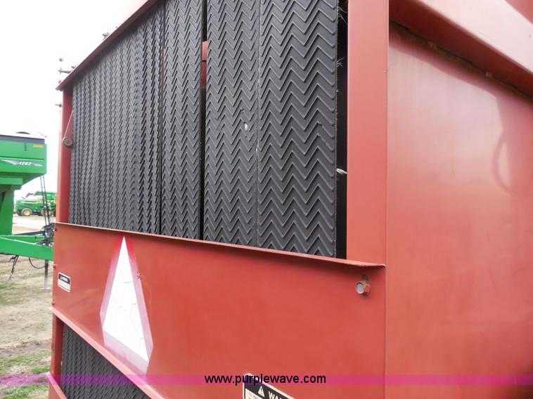 image for item A5153 1993 Hesston 565A round baler