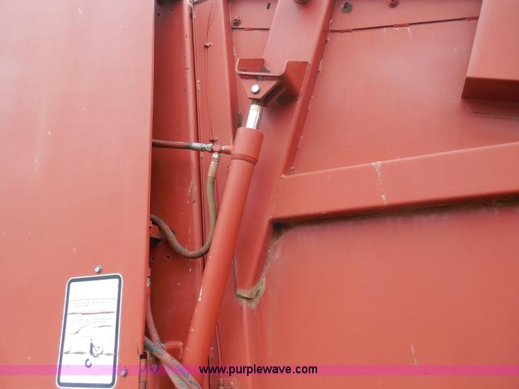 image for item A5153 1993 Hesston 565A round baler