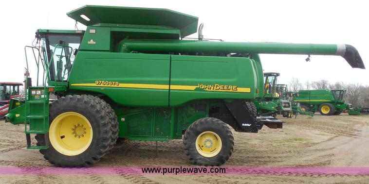 image for item A5159 2002 John Deere 9750 STS 2WD combine