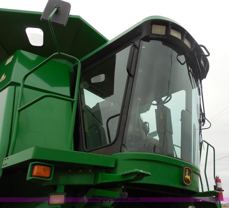 image for item A5159 2002 John Deere 9750 STS 2WD combine
