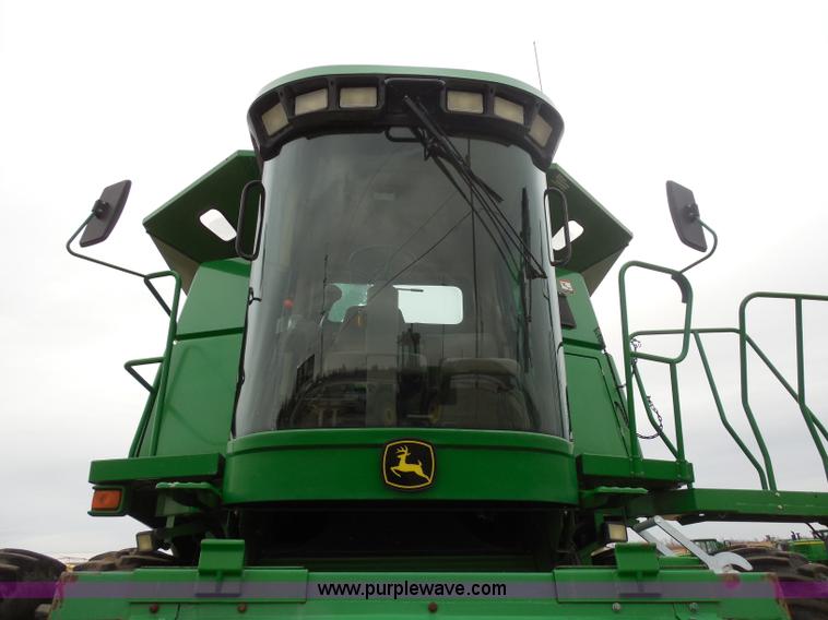 image for item A5159 2002 John Deere 9750 STS 2WD combine