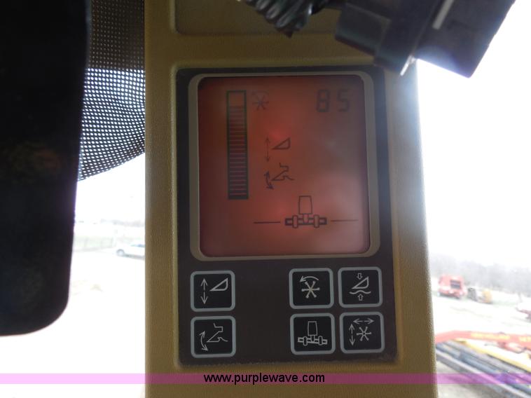 image for item A5159 2002 John Deere 9750 STS 2WD combine