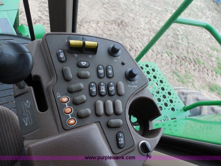 image for item A5159 2002 John Deere 9750 STS 2WD combine