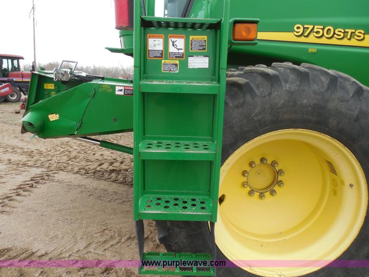 image for item A5159 2002 John Deere 9750 STS 2WD combine