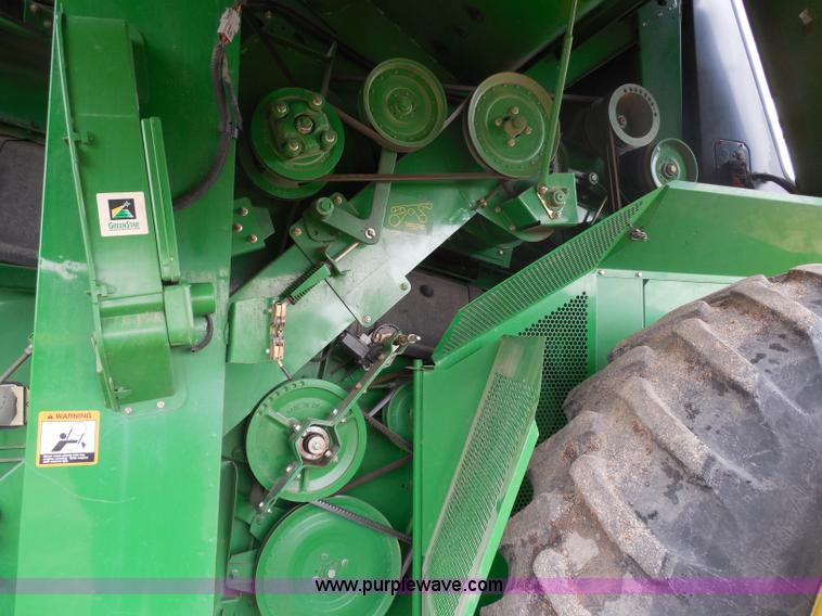 image for item A5159 2002 John Deere 9750 STS 2WD combine