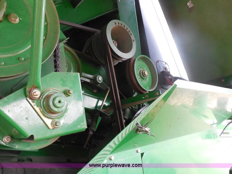 image for item A5159 2002 John Deere 9750 STS 2WD combine