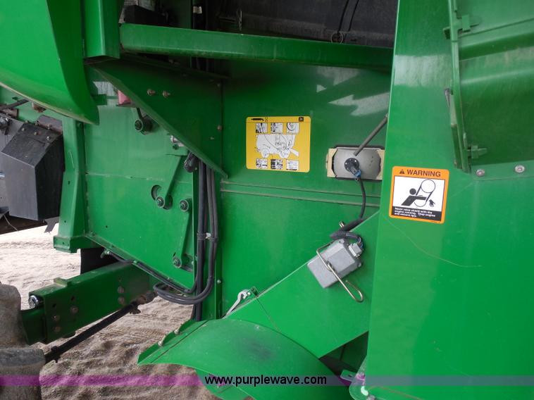 image for item A5159 2002 John Deere 9750 STS 2WD combine