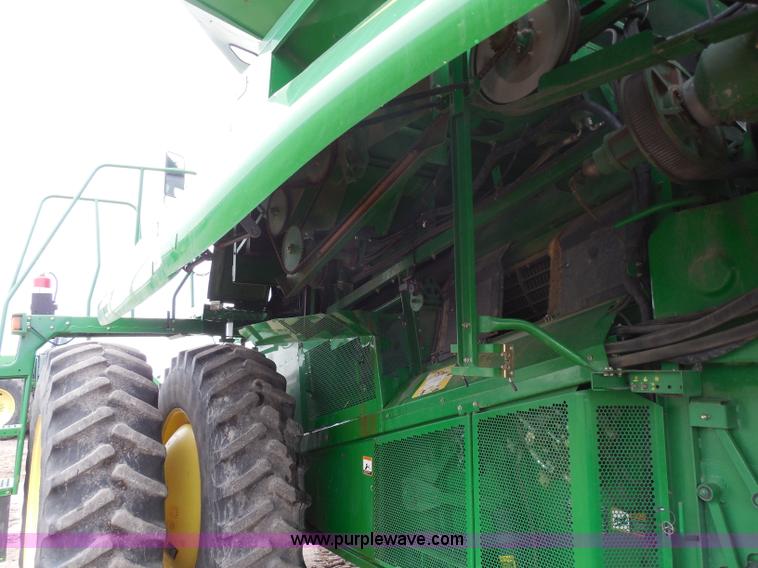 image for item A5159 2002 John Deere 9750 STS 2WD combine