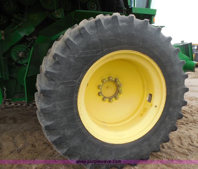 image for item A5159 2002 John Deere 9750 STS 2WD combine