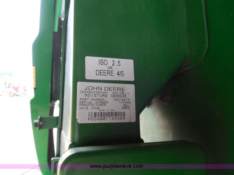 image for item A5159 2002 John Deere 9750 STS 2WD combine