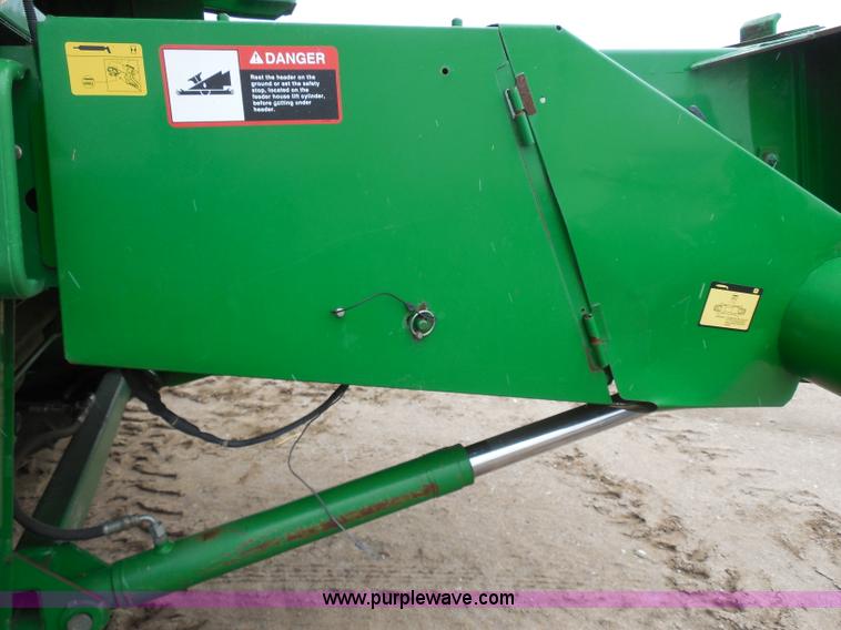 image for item A5159 2002 John Deere 9750 STS 2WD combine