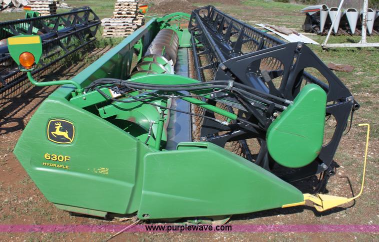 image for item AA9053 2004 John Deere 630F HydraFlex header