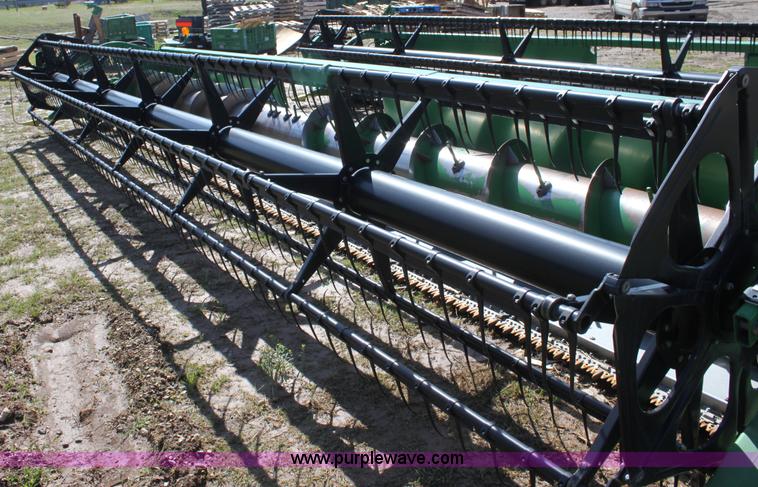 image for item AA9053 2004 John Deere 630F HydraFlex header