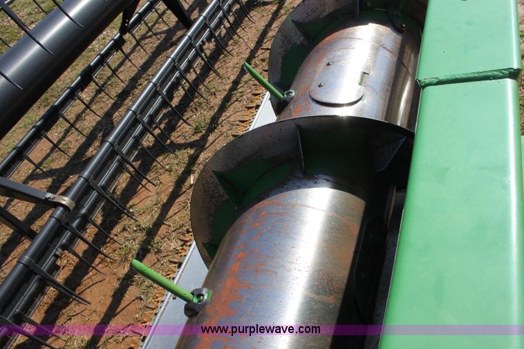 image for item AA9053 2004 John Deere 630F HydraFlex header