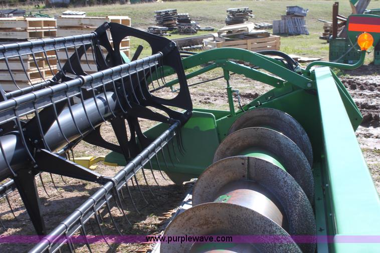 image for item AA9053 2004 John Deere 630F HydraFlex header