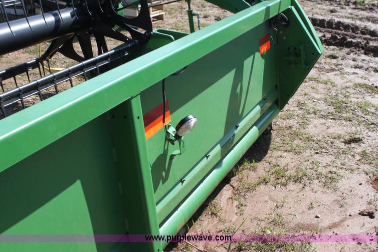 image for item AA9053 2004 John Deere 630F HydraFlex header