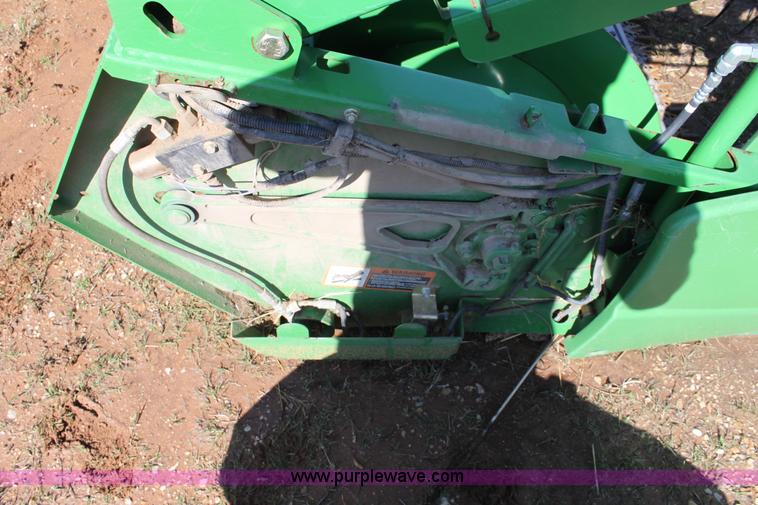 image for item AA9053 2004 John Deere 630F HydraFlex header