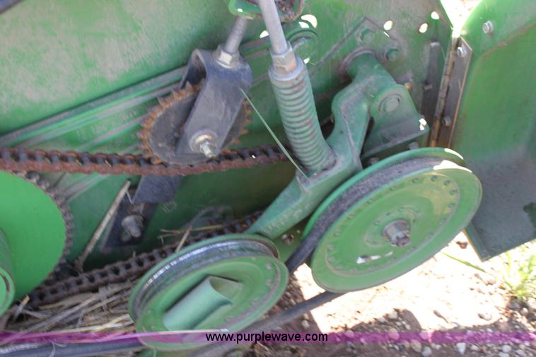 image for item AA9053 2004 John Deere 630F HydraFlex header