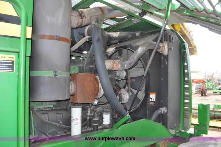 image for item C3432 2005 John Deere 7800 forage harvester