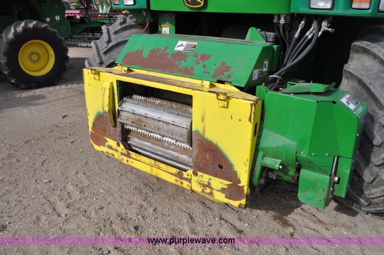 image for item C3432 2005 John Deere 7800 forage harvester