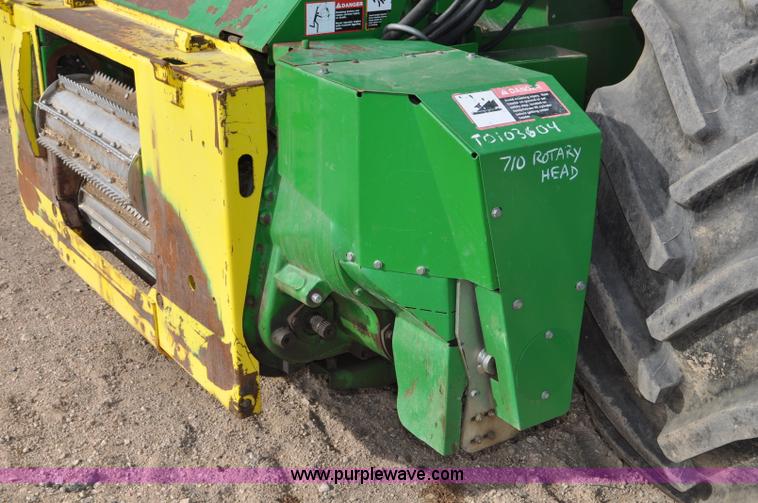 image for item C3432 2005 John Deere 7800 forage harvester