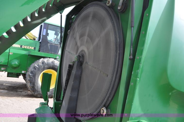 image for item C3432 2005 John Deere 7800 forage harvester